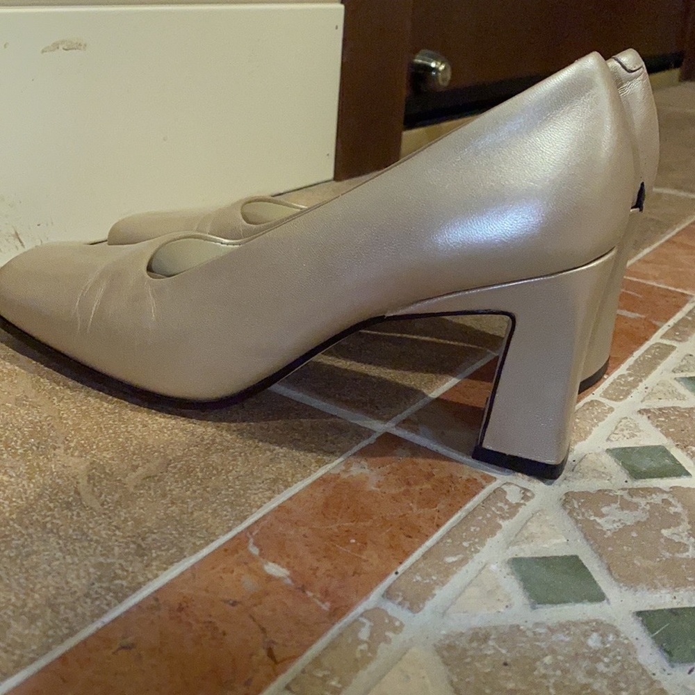 Champagne Pumps - Size 6 - Picture 7 of 9